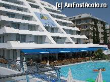 [P01] hotel maritim
am o precizare... feritiva de baba din usa restaurantului
este o scarba ordinara » foto by danut*
 - 
<span class="allrVoted glyphicon glyphicon-heart hidden" id="av6210"></span>
<a class="m-l-10 hidden" id="sv6210" onclick="voting_Foto_DelVot(,6210,1616)" role="button">șterge vot <span class="glyphicon glyphicon-remove"></span></a>
<a id="v96210" class=" c-red"  onclick="voting_Foto_SetVot(6210)" role="button"><span class="glyphicon glyphicon-heart-empty"></span> <b>LIKE</b> = Votează poza</a> <img class="hidden"  id="f6210W9" src="/imagini/loader.gif" border="0" /><span class="AjErrMes hidden" id="e6210ErM"></span>