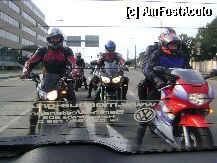 [P04] ei au fost in spatele nostru pe drumul spre circuit » foto by magdarov
 - 
<span class="allrVoted glyphicon glyphicon-heart hidden" id="av8501"></span>
<a class="m-l-10 hidden" id="sv8501" onclick="voting_Foto_DelVot(,8501,2007)" role="button">șterge vot <span class="glyphicon glyphicon-remove"></span></a>
<a id="v98501" class=" c-red"  onclick="voting_Foto_SetVot(8501)" role="button"><span class="glyphicon glyphicon-heart-empty"></span> <b>LIKE</b> = Votează poza</a> <img class="hidden"  id="f8501W9" src="/imagini/loader.gif" border="0" /><span class="AjErrMes hidden" id="e8501ErM"></span>