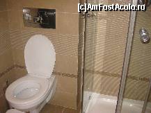 [P10] toaleta si dusul din baie » foto by ghecamelia
 - 
<span class="allrVoted glyphicon glyphicon-heart hidden" id="av110395"></span>
<a class="m-l-10 hidden" id="sv110395" onclick="voting_Foto_DelVot(,110395,2356)" role="button">șterge vot <span class="glyphicon glyphicon-remove"></span></a>
<a id="v9110395" class=" c-red"  onclick="voting_Foto_SetVot(110395)" role="button"><span class="glyphicon glyphicon-heart-empty"></span> <b>LIKE</b> = Votează poza</a> <img class="hidden"  id="f110395W9" src="/imagini/loader.gif" border="0" /><span class="AjErrMes hidden" id="e110395ErM"></span>