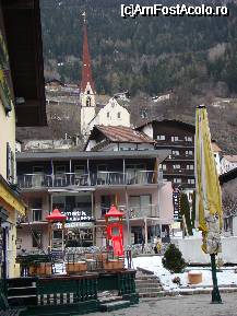 [P05] Alpenhotel (cel din spate) se afla 'cu un etaj' mai jos decit biserica » foto by daniapasca
 - 
<span class="allrVoted glyphicon glyphicon-heart hidden" id="av42640"></span>
<a class="m-l-10 hidden" id="sv42640" onclick="voting_Foto_DelVot(,42640,2562)" role="button">șterge vot <span class="glyphicon glyphicon-remove"></span></a>
<a id="v942640" class=" c-red"  onclick="voting_Foto_SetVot(42640)" role="button"><span class="glyphicon glyphicon-heart-empty"></span> <b>LIKE</b> = Votează poza</a> <img class="hidden"  id="f42640W9" src="/imagini/loader.gif" border="0" /><span class="AjErrMes hidden" id="e42640ErM"></span>