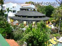 [P04] restaurantul exterior unde se pregateau gratarele, vazut din balconul apartamentului » foto by divio*
 - 
<span class="allrVoted glyphicon glyphicon-heart hidden" id="av97121"></span>
<a class="m-l-10 hidden" id="sv97121" onclick="voting_Foto_DelVot(,97121,2727)" role="button">șterge vot <span class="glyphicon glyphicon-remove"></span></a>
<a id="v997121" class=" c-red"  onclick="voting_Foto_SetVot(97121)" role="button"><span class="glyphicon glyphicon-heart-empty"></span> <b>LIKE</b> = Votează poza</a> <img class="hidden"  id="f97121W9" src="/imagini/loader.gif" border="0" /><span class="AjErrMes hidden" id="e97121ErM"></span>