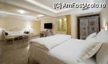 [P11x] camera hotel azimut » foto by mariana
 - 
<span class="allrVoted glyphicon glyphicon-heart hidden" id="av9907"></span>
<a class="m-l-10 hidden" id="sv9907" onclick="voting_Foto_DelVot(,9907,2739)" role="button">șterge vot <span class="glyphicon glyphicon-remove"></span></a>
<a id="v99907" class=" c-red"  onclick="voting_Foto_SetVot(9907)" role="button"><span class="glyphicon glyphicon-heart-empty"></span> <b>LIKE</b> = Votează poza</a> <img class="hidden"  id="f9907W9" src="/imagini/loader.gif" border="0" /><span class="AjErrMes hidden" id="e9907ErM"></span>