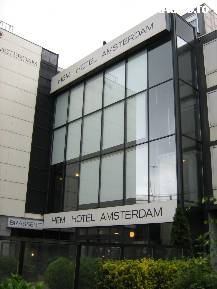 [P01] Fatada Hem Hotel Amsterdam » foto by crisedy
 - 
<span class="allrVoted glyphicon glyphicon-heart hidden" id="av16547"></span>
<a class="m-l-10 hidden" id="sv16547" onclick="voting_Foto_DelVot(,16547,3270)" role="button">șterge vot <span class="glyphicon glyphicon-remove"></span></a>
<a id="v916547" class=" c-red"  onclick="voting_Foto_SetVot(16547)" role="button"><span class="glyphicon glyphicon-heart-empty"></span> <b>LIKE</b> = Votează poza</a> <img class="hidden"  id="f16547W9" src="/imagini/loader.gif" border="0" /><span class="AjErrMes hidden" id="e16547ErM"></span>