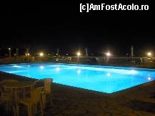 [P2x] Piscina hotelului » foto by ezüst
 - 
<span class="allrVoted glyphicon glyphicon-heart hidden" id="av20285"></span>
<a class="m-l-10 hidden" id="sv20285" onclick="voting_Foto_DelVot(,20285,3517)" role="button">șterge vot <span class="glyphicon glyphicon-remove"></span></a>
<a id="v920285" class=" c-red"  onclick="voting_Foto_SetVot(20285)" role="button"><span class="glyphicon glyphicon-heart-empty"></span> <b>LIKE</b> = Votează poza</a> <img class="hidden"  id="f20285W9" src="/imagini/loader.gif" border="0" /><span class="AjErrMes hidden" id="e20285ErM"></span>