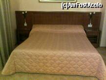 [P16] Hotel Maxim - Oradea, dormitorul apartamentului 102, etajul I. » foto by creivean
 - 
<span class="allrVoted glyphicon glyphicon-heart hidden" id="av165420"></span>
<a class="m-l-10 hidden" id="sv165420" onclick="voting_Foto_DelVot(,165420,3561)" role="button">șterge vot <span class="glyphicon glyphicon-remove"></span></a>
<a id="v9165420" class=" c-red"  onclick="voting_Foto_SetVot(165420)" role="button"><span class="glyphicon glyphicon-heart-empty"></span> <b>LIKE</b> = Votează poza</a> <img class="hidden"  id="f165420W9" src="/imagini/loader.gif" border="0" /><span class="AjErrMes hidden" id="e165420ErM"></span>