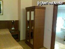 [P17] Hotel Maxim - Oradea, dormitorul apartamentului 102, etajul I. » foto by creivean
 - 
<span class="allrVoted glyphicon glyphicon-heart hidden" id="av165421"></span>
<a class="m-l-10 hidden" id="sv165421" onclick="voting_Foto_DelVot(,165421,3561)" role="button">șterge vot <span class="glyphicon glyphicon-remove"></span></a>
<a id="v9165421" class=" c-red"  onclick="voting_Foto_SetVot(165421)" role="button"><span class="glyphicon glyphicon-heart-empty"></span> <b>LIKE</b> = Votează poza</a> <img class="hidden"  id="f165421W9" src="/imagini/loader.gif" border="0" /><span class="AjErrMes hidden" id="e165421ErM"></span>