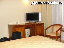 [P07] Comoda cu TV si mini-bar » foto by dananecula*
 - 
<span class="allrVoted glyphicon glyphicon-heart hidden" id="av243716"></span>
<a class="m-l-10 hidden" id="sv243716" onclick="voting_Foto_DelVot(,243716,3561)" role="button">șterge vot <span class="glyphicon glyphicon-remove"></span></a>
<a id="v9243716" class=" c-red"  onclick="voting_Foto_SetVot(243716)" role="button"><span class="glyphicon glyphicon-heart-empty"></span> <b>LIKE</b> = Votează poza</a> <img class="hidden"  id="f243716W9" src="/imagini/loader.gif" border="0" /><span class="AjErrMes hidden" id="e243716ErM"></span>