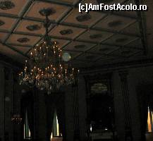 [P13] unul dintre candelabre » foto by nicoletass
 - 
<span class="allrVoted glyphicon glyphicon-heart hidden" id="av191480"></span>
<a class="m-l-10 hidden" id="sv191480" onclick="voting_Foto_DelVot(,191480,4012)" role="button">șterge vot <span class="glyphicon glyphicon-remove"></span></a>
<a id="v9191480" class=" c-red"  onclick="voting_Foto_SetVot(191480)" role="button"><span class="glyphicon glyphicon-heart-empty"></span> <b>LIKE</b> = Votează poza</a> <img class="hidden"  id="f191480W9" src="/imagini/loader.gif" border="0" /><span class="AjErrMes hidden" id="e191480ErM"></span>