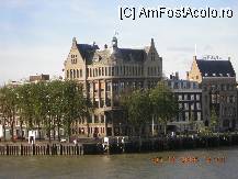[P15] au mai ramas si cladiri vechi in picioare in rotterdam... putine dar frumoase. » foto by molko*
 - 
<span class="allrVoted glyphicon glyphicon-heart hidden" id="av34624"></span>
<a class="m-l-10 hidden" id="sv34624" onclick="voting_Foto_DelVot(,34624,4201)" role="button">șterge vot <span class="glyphicon glyphicon-remove"></span></a>
<a id="v934624" class=" c-red"  onclick="voting_Foto_SetVot(34624)" role="button"><span class="glyphicon glyphicon-heart-empty"></span> <b>LIKE</b> = Votează poza</a> <img class="hidden"  id="f34624W9" src="/imagini/loader.gif" border="0" /><span class="AjErrMes hidden" id="e34624ErM"></span>