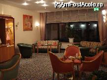 [P01] Hotel Atrium Best Western - holul de la parter » foto by Diaura*
 - 
<span class="allrVoted glyphicon glyphicon-heart hidden" id="av38921"></span>
<a class="m-l-10 hidden" id="sv38921" onclick="voting_Foto_DelVot(,38921,4430)" role="button">șterge vot <span class="glyphicon glyphicon-remove"></span></a>
<a id="v938921" class=" c-red"  onclick="voting_Foto_SetVot(38921)" role="button"><span class="glyphicon glyphicon-heart-empty"></span> <b>LIKE</b> = Votează poza</a> <img class="hidden"  id="f38921W9" src="/imagini/loader.gif" border="0" /><span class="AjErrMes hidden" id="e38921ErM"></span>