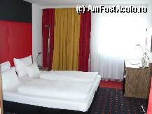 [P01] Camera Hotel Senator » foto by decebal12345
 - 
<span class="allrVoted glyphicon glyphicon-heart hidden" id="av39752"></span>
<a class="m-l-10 hidden" id="sv39752" onclick="voting_Foto_DelVot(,39752,4474)" role="button">șterge vot <span class="glyphicon glyphicon-remove"></span></a>
<a id="v939752" class=" c-red"  onclick="voting_Foto_SetVot(39752)" role="button"><span class="glyphicon glyphicon-heart-empty"></span> <b>LIKE</b> = Votează poza</a> <img class="hidden"  id="f39752W9" src="/imagini/loader.gif" border="0" /><span class="AjErrMes hidden" id="e39752ErM"></span>