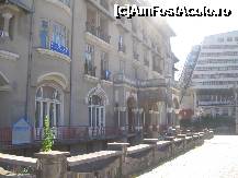 [P21] Imagine Hotel paltinis ( vedere laterala si Hotelul International de vizavi de noi. data viitoare nu ne mai gandim la bani si ne vom caza cum trebuie.... » foto by mirelutza
 - 
<span class="allrVoted glyphicon glyphicon-heart hidden" id="av172305"></span>
<a class="m-l-10 hidden" id="sv172305" onclick="voting_Foto_DelVot(,172305,4515)" role="button">șterge vot <span class="glyphicon glyphicon-remove"></span></a>
<a id="v9172305" class=" c-red"  onclick="voting_Foto_SetVot(172305)" role="button"><span class="glyphicon glyphicon-heart-empty"></span> <b>LIKE</b> = Votează poza</a> <img class="hidden"  id="f172305W9" src="/imagini/loader.gif" border="0" /><span class="AjErrMes hidden" id="e172305ErM"></span>