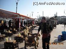 [P16] In acest loc se vindea celebrul macrou la gratar! 4 lire, o jumatate de peste, file, intr-o jumatate de paine, cu salata verde, rosii, ceapa! o bunatate! » foto by EDUARD1
 - 
<span class="allrVoted glyphicon glyphicon-heart hidden" id="av21923"></span>
<a class="m-l-10 hidden" id="sv21923" onclick="voting_Foto_DelVot(,21923,499)" role="button">șterge vot <span class="glyphicon glyphicon-remove"></span></a>
<a id="v921923" class=" c-red"  onclick="voting_Foto_SetVot(21923)" role="button"><span class="glyphicon glyphicon-heart-empty"></span> <b>LIKE</b> = Votează poza</a> <img class="hidden"  id="f21923W9" src="/imagini/loader.gif" border="0" /><span class="AjErrMes hidden" id="e21923ErM"></span>