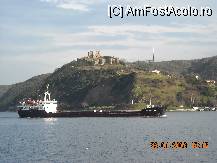 [P49] De pe aceasta cetate se vede foarte bine confluenta Bosforului cu Marea Neagra! Cam 20 minute dureaza sa urci la aceasta cetate, dar este minunat! » foto by EDUARD1
 - 
<span class="allrVoted glyphicon glyphicon-heart hidden" id="av21997"></span>
<a class="m-l-10 hidden" id="sv21997" onclick="voting_Foto_DelVot(,21997,499)" role="button">șterge vot <span class="glyphicon glyphicon-remove"></span></a>
<a id="v921997" class=" c-red"  onclick="voting_Foto_SetVot(21997)" role="button"><span class="glyphicon glyphicon-heart-empty"></span> <b>LIKE</b> = Votează poza</a> <img class="hidden"  id="f21997W9" src="/imagini/loader.gif" border="0" /><span class="AjErrMes hidden" id="e21997ErM"></span>