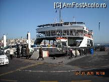 [P05] Turcii stau bine la capitolul mijloace de transport, aceste feriboturi veneau unul dupa altul si erau full! » foto by EDUARD1
 - 
<span class="allrVoted glyphicon glyphicon-heart hidden" id="av21900"></span>
<a class="m-l-10 hidden" id="sv21900" onclick="voting_Foto_DelVot(,21900,499)" role="button">șterge vot <span class="glyphicon glyphicon-remove"></span></a>
<a id="v921900" class=" c-red"  onclick="voting_Foto_SetVot(21900)" role="button"><span class="glyphicon glyphicon-heart-empty"></span> <b>LIKE</b> = Votează poza</a> <img class="hidden"  id="f21900W9" src="/imagini/loader.gif" border="0" /><span class="AjErrMes hidden" id="e21900ErM"></span>
