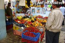 [P17] Imagine din bazar, in Sousse. » foto by cristi46
 - 
<span class="allrVoted glyphicon glyphicon-heart hidden" id="av75232"></span>
<a class="m-l-10 hidden" id="sv75232" onclick="voting_Foto_DelVot(,75232,906)" role="button">șterge vot <span class="glyphicon glyphicon-remove"></span></a>
<a id="v975232" class=" c-red"  onclick="voting_Foto_SetVot(75232)" role="button"><span class="glyphicon glyphicon-heart-empty"></span> <b>LIKE</b> = Votează poza</a> <img class="hidden"  id="f75232W9" src="/imagini/loader.gif" border="0" /><span class="AjErrMes hidden" id="e75232ErM"></span>