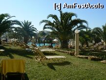[P1x] in fatza hotelului   ...la piscina » foto by cristian pinte
 - 
<span class="allrVoted glyphicon glyphicon-heart hidden" id="av2393"></span>
<a class="m-l-10 hidden" id="sv2393" onclick="voting_Foto_DelVot(,2393,992)" role="button">șterge vot <span class="glyphicon glyphicon-remove"></span></a>
<a id="v92393" class=" c-red"  onclick="voting_Foto_SetVot(2393)" role="button"><span class="glyphicon glyphicon-heart-empty"></span> <b>LIKE</b> = Votează poza</a> <img class="hidden"  id="f2393W9" src="/imagini/loader.gif" border="0" /><span class="AjErrMes hidden" id="e2393ErM"></span>