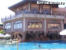 [P02] vedere dinspre barul piscinei. » foto by turist2
 - 
<span class="allrVoted glyphicon glyphicon-heart hidden" id="av2725"></span>
<a class="m-l-10 hidden" id="sv2725" onclick="voting_Foto_DelVot(,2725,10)" role="button">șterge vot <span class="glyphicon glyphicon-remove"></span></a>
<a id="v92725" class=" c-red"  onclick="voting_Foto_SetVot(2725)" role="button"><span class="glyphicon glyphicon-heart-empty"></span> <b>LIKE</b> = Votează poza</a> <img class="hidden"  id="f2725W9" src="/imagini/loader.gif" border="0" /><span class="AjErrMes hidden" id="e2725ErM"></span>