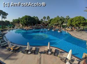 [P21] Piscina principala, poza de pe terasa restaurantului » foto by benea
 - 
<span class="allrVoted glyphicon glyphicon-heart hidden" id="av1250228"></span>
<a class="m-l-10 hidden" id="sv1250228" onclick="voting_Foto_DelVot(,1250228,10)" role="button">șterge vot <span class="glyphicon glyphicon-remove"></span></a>
<a id="v91250228" class=" c-red"  onclick="voting_Foto_SetVot(1250228)" role="button"><span class="glyphicon glyphicon-heart-empty"></span> <b>LIKE</b> = Votează poza</a> <img class="hidden"  id="f1250228W9" src="/imagini/loader.gif" border="0" /><span class="AjErrMes hidden" id="e1250228ErM"></span>