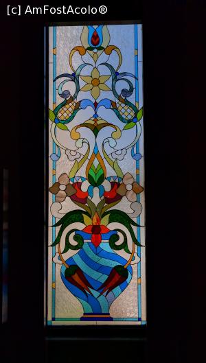 [P52] Vitralii deosebite in hotel » foto by lilian_marius
 - 
<span class="allrVoted glyphicon glyphicon-heart hidden" id="av759816"></span>
<a class="m-l-10 hidden" id="sv759816" onclick="voting_Foto_DelVot(,759816,10)" role="button">șterge vot <span class="glyphicon glyphicon-remove"></span></a>
<a id="v9759816" class=" c-red"  onclick="voting_Foto_SetVot(759816)" role="button"><span class="glyphicon glyphicon-heart-empty"></span> <b>LIKE</b> = Votează poza</a> <img class="hidden"  id="f759816W9" src="/imagini/loader.gif" border="0" /><span class="AjErrMes hidden" id="e759816ErM"></span>