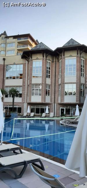 [P35] La fel imagine cu piscina ! » foto by moraru marian
 - 
<span class="allrVoted glyphicon glyphicon-heart hidden" id="av1248633"></span>
<a class="m-l-10 hidden" id="sv1248633" onclick="voting_Foto_DelVot(,1248633,10)" role="button">șterge vot <span class="glyphicon glyphicon-remove"></span></a>
<a id="v91248633" class=" c-red"  onclick="voting_Foto_SetVot(1248633)" role="button"><span class="glyphicon glyphicon-heart-empty"></span> <b>LIKE</b> = Votează poza</a> <img class="hidden"  id="f1248633W9" src="/imagini/loader.gif" border="0" /><span class="AjErrMes hidden" id="e1248633ErM"></span>