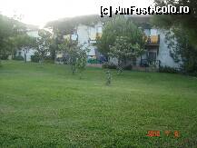 [P03] Gazonul se stropea 'automat' spre deliciul pushtiului meu...de fapt ce vreau sa arat este ca pozele de pe site-ul lor reflecta realitatea » foto by olivial
 - 
<span class="allrVoted glyphicon glyphicon-heart hidden" id="av205465"></span>
<a class="m-l-10 hidden" id="sv205465" onclick="voting_Foto_DelVot(,205465,11)" role="button">șterge vot <span class="glyphicon glyphicon-remove"></span></a>
<a id="v9205465" class=" c-red"  onclick="voting_Foto_SetVot(205465)" role="button"><span class="glyphicon glyphicon-heart-empty"></span> <b>LIKE</b> = Votează poza</a> <img class="hidden"  id="f205465W9" src="/imagini/loader.gif" border="0" /><span class="AjErrMes hidden" id="e205465ErM"></span>