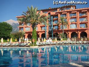 [P10] piscina si hotelul, dimineata in spate se pot vedea muntii Taurus » foto by homejade*
 - 
<span class="allrVoted glyphicon glyphicon-heart hidden" id="av541055"></span>
<a class="m-l-10 hidden" id="sv541055" onclick="voting_Foto_DelVot(,541055,119)" role="button">șterge vot <span class="glyphicon glyphicon-remove"></span></a>
<a id="v9541055" class=" c-red"  onclick="voting_Foto_SetVot(541055)" role="button"><span class="glyphicon glyphicon-heart-empty"></span> <b>LIKE</b> = Votează poza</a> <img class="hidden"  id="f541055W9" src="/imagini/loader.gif" border="0" /><span class="AjErrMes hidden" id="e541055ErM"></span>