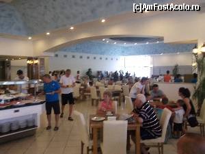 [P20] O parte din restaurantul principal » foto by bobyrodin
 - 
<span class="allrVoted glyphicon glyphicon-heart hidden" id="av682656"></span>
<a class="m-l-10 hidden" id="sv682656" onclick="voting_Foto_DelVot(,682656,158)" role="button">șterge vot <span class="glyphicon glyphicon-remove"></span></a>
<a id="v9682656" class=" c-red"  onclick="voting_Foto_SetVot(682656)" role="button"><span class="glyphicon glyphicon-heart-empty"></span> <b>LIKE</b> = Votează poza</a> <img class="hidden"  id="f682656W9" src="/imagini/loader.gif" border="0" /><span class="AjErrMes hidden" id="e682656ErM"></span>