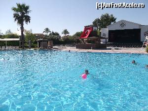 [P26] Piscina cu tobogane şi amfiteatrul » foto by bobyrodin
 - 
<span class="allrVoted glyphicon glyphicon-heart hidden" id="av682665"></span>
<a class="m-l-10 hidden" id="sv682665" onclick="voting_Foto_DelVot(,682665,158)" role="button">șterge vot <span class="glyphicon glyphicon-remove"></span></a>
<a id="v9682665" class=" c-red"  onclick="voting_Foto_SetVot(682665)" role="button"><span class="glyphicon glyphicon-heart-empty"></span> <b>LIKE</b> = Votează poza</a> <img class="hidden"  id="f682665W9" src="/imagini/loader.gif" border="0" /><span class="AjErrMes hidden" id="e682665ErM"></span>