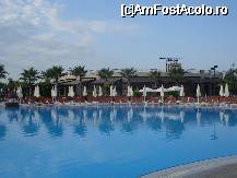 [P02] Piscina dimineata la 7 - in spate pool bar-ul » foto by kiki
 - 
<span class="allrVoted glyphicon glyphicon-heart hidden" id="av17548"></span>
<a class="m-l-10 hidden" id="sv17548" onclick="voting_Foto_DelVot(,17548,16)" role="button">șterge vot <span class="glyphicon glyphicon-remove"></span></a>
<a id="v917548" class=" c-red"  onclick="voting_Foto_SetVot(17548)" role="button"><span class="glyphicon glyphicon-heart-empty"></span> <b>LIKE</b> = Votează poza</a> <img class="hidden"  id="f17548W9" src="/imagini/loader.gif" border="0" /><span class="AjErrMes hidden" id="e17548ErM"></span>