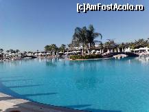 [P02] O partea din piscina imensa » foto by dumitruanamaria*
 - 
<span class="allrVoted glyphicon glyphicon-heart hidden" id="av406674"></span>
<a class="m-l-10 hidden" id="sv406674" onclick="voting_Foto_DelVot(,406674,16)" role="button">șterge vot <span class="glyphicon glyphicon-remove"></span></a>
<a id="v9406674" class=" c-red"  onclick="voting_Foto_SetVot(406674)" role="button"><span class="glyphicon glyphicon-heart-empty"></span> <b>LIKE</b> = Votează poza</a> <img class="hidden"  id="f406674W9" src="/imagini/loader.gif" border="0" /><span class="AjErrMes hidden" id="e406674ErM"></span>