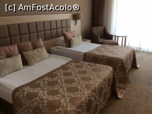 [P10] Miracle Resort Hotel - family room » foto by mishu
 - 
<span class="allrVoted glyphicon glyphicon-heart hidden" id="av865055"></span>
<a class="m-l-10 hidden" id="sv865055" onclick="voting_Foto_DelVot(,865055,16)" role="button">șterge vot <span class="glyphicon glyphicon-remove"></span></a>
<a id="v9865055" class=" c-red"  onclick="voting_Foto_SetVot(865055)" role="button"><span class="glyphicon glyphicon-heart-empty"></span> <b>LIKE</b> = Votează poza</a> <img class="hidden"  id="f865055W9" src="/imagini/loader.gif" border="0" /><span class="AjErrMes hidden" id="e865055ErM"></span>