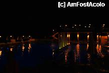 [P14] Zona piscinelor principale, dupa apusul soarelui. » foto by gophren
 - 
<span class="allrVoted glyphicon glyphicon-heart hidden" id="av198786"></span>
<a class="m-l-10 hidden" id="sv198786" onclick="voting_Foto_DelVot(,198786,17)" role="button">șterge vot <span class="glyphicon glyphicon-remove"></span></a>
<a id="v9198786" class=" c-red"  onclick="voting_Foto_SetVot(198786)" role="button"><span class="glyphicon glyphicon-heart-empty"></span> <b>LIKE</b> = Votează poza</a> <img class="hidden"  id="f198786W9" src="/imagini/loader.gif" border="0" /><span class="AjErrMes hidden" id="e198786ErM"></span>