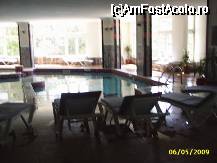 [P16] piscina interioara; scuze pentru calitatea pozei » foto by sbacau
 - 
<span class="allrVoted glyphicon glyphicon-heart hidden" id="av52343"></span>
<a class="m-l-10 hidden" id="sv52343" onclick="voting_Foto_DelVot(,52343,17)" role="button">șterge vot <span class="glyphicon glyphicon-remove"></span></a>
<a id="v952343" class=" c-red"  onclick="voting_Foto_SetVot(52343)" role="button"><span class="glyphicon glyphicon-heart-empty"></span> <b>LIKE</b> = Votează poza</a> <img class="hidden"  id="f52343W9" src="/imagini/loader.gif" border="0" /><span class="AjErrMes hidden" id="e52343ErM"></span>