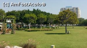 [P08] Vedere de la iesirea de pe plaja spre hotel » foto by niki
 - 
<span class="allrVoted glyphicon glyphicon-heart hidden" id="av977923"></span>
<a class="m-l-10 hidden" id="sv977923" onclick="voting_Foto_DelVot(,977923,170)" role="button">șterge vot <span class="glyphicon glyphicon-remove"></span></a>
<a id="v9977923" class=" c-red"  onclick="voting_Foto_SetVot(977923)" role="button"><span class="glyphicon glyphicon-heart-empty"></span> <b>LIKE</b> = Votează poza</a> <img class="hidden"  id="f977923W9" src="/imagini/loader.gif" border="0" /><span class="AjErrMes hidden" id="e977923ErM"></span>