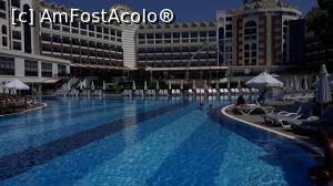 [P05] Hotelul si o parte din piscina relax » foto by Ovi Ovi
 - 
<span class="allrVoted glyphicon glyphicon-heart hidden" id="av1084906"></span>
<a class="m-l-10 hidden" id="sv1084906" onclick="voting_Foto_DelVot(,1084906,175)" role="button">șterge vot <span class="glyphicon glyphicon-remove"></span></a>
<a id="v91084906" class=" c-red"  onclick="voting_Foto_SetVot(1084906)" role="button"><span class="glyphicon glyphicon-heart-empty"></span> <b>LIKE</b> = Votează poza</a> <img class="hidden"  id="f1084906W9" src="/imagini/loader.gif" border="0" /><span class="AjErrMes hidden" id="e1084906ErM"></span>