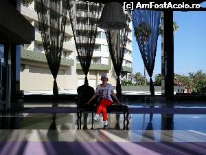 [P15] la intrarea in hotel » foto by elenaadina
 - 
<span class="allrVoted glyphicon glyphicon-heart hidden" id="av519230"></span>
<a class="m-l-10 hidden" id="sv519230" onclick="voting_Foto_DelVot(,519230,175)" role="button">șterge vot <span class="glyphicon glyphicon-remove"></span></a>
<a id="v9519230" class=" c-red"  onclick="voting_Foto_SetVot(519230)" role="button"><span class="glyphicon glyphicon-heart-empty"></span> <b>LIKE</b> = Votează poza</a> <img class="hidden"  id="f519230W9" src="/imagini/loader.gif" border="0" /><span class="AjErrMes hidden" id="e519230ErM"></span>
