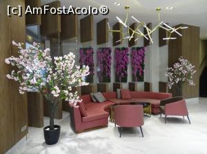 [P54] Delphin Be Grand - lobby » foto by Cris
 - 
<span class="allrVoted glyphicon glyphicon-heart hidden" id="av851571"></span>
<a class="m-l-10 hidden" id="sv851571" onclick="voting_Foto_DelVot(,851571,175)" role="button">șterge vot <span class="glyphicon glyphicon-remove"></span></a>
<a id="v9851571" class=" c-red"  onclick="voting_Foto_SetVot(851571)" role="button"><span class="glyphicon glyphicon-heart-empty"></span> <b>LIKE</b> = Votează poza</a> <img class="hidden"  id="f851571W9" src="/imagini/loader.gif" border="0" /><span class="AjErrMes hidden" id="e851571ErM"></span>