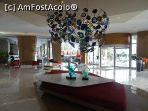 [P55] Delphin Be Grand - lobby » foto by Cris
 - 
<span class="allrVoted glyphicon glyphicon-heart hidden" id="av851572"></span>
<a class="m-l-10 hidden" id="sv851572" onclick="voting_Foto_DelVot(,851572,175)" role="button">șterge vot <span class="glyphicon glyphicon-remove"></span></a>
<a id="v9851572" class=" c-red"  onclick="voting_Foto_SetVot(851572)" role="button"><span class="glyphicon glyphicon-heart-empty"></span> <b>LIKE</b> = Votează poza</a> <img class="hidden"  id="f851572W9" src="/imagini/loader.gif" border="0" /><span class="AjErrMes hidden" id="e851572ErM"></span>