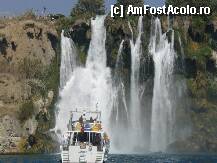 [P09] o cascada foarte interesanta, punct de atractie pentru fff multa lume... » foto by dixxl
 - 
<span class="allrVoted glyphicon glyphicon-heart hidden" id="av4130"></span>
<a class="m-l-10 hidden" id="sv4130" onclick="voting_Foto_DelVot(,4130,18)" role="button">șterge vot <span class="glyphicon glyphicon-remove"></span></a>
<a id="v94130" class=" c-red"  onclick="voting_Foto_SetVot(4130)" role="button"><span class="glyphicon glyphicon-heart-empty"></span> <b>LIKE</b> = Votează poza</a> <img class="hidden"  id="f4130W9" src="/imagini/loader.gif" border="0" /><span class="AjErrMes hidden" id="e4130ErM"></span>