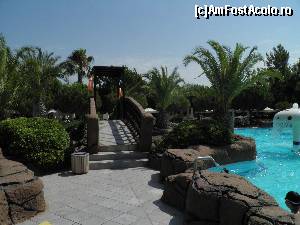 [P30] la aquapark » foto by barbu minel
 - 
<span class="allrVoted glyphicon glyphicon-heart hidden" id="av567414"></span>
<a class="m-l-10 hidden" id="sv567414" onclick="voting_Foto_DelVot(,567414,181)" role="button">șterge vot <span class="glyphicon glyphicon-remove"></span></a>
<a id="v9567414" class=" c-red"  onclick="voting_Foto_SetVot(567414)" role="button"><span class="glyphicon glyphicon-heart-empty"></span> <b>LIKE</b> = Votează poza</a> <img class="hidden"  id="f567414W9" src="/imagini/loader.gif" border="0" /><span class="AjErrMes hidden" id="e567414ErM"></span>