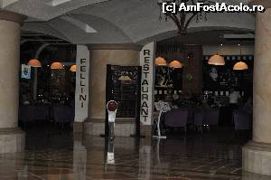 [P27] Restaurantul Fellini din interiorul cladirii principale, la parter, unde se putea manca 24 de ore. 
Ca si meniu nu era totusi destul de variat, comparativ cu restaurantul principal » foto by Catzus
 - 
<span class="allrVoted glyphicon glyphicon-heart hidden" id="av527719"></span>
<a class="m-l-10 hidden" id="sv527719" onclick="voting_Foto_DelVot(,527719,184)" role="button">șterge vot <span class="glyphicon glyphicon-remove"></span></a>
<a id="v9527719" class=" c-red"  onclick="voting_Foto_SetVot(527719)" role="button"><span class="glyphicon glyphicon-heart-empty"></span> <b>LIKE</b> = Votează poza</a> <img class="hidden"  id="f527719W9" src="/imagini/loader.gif" border="0" /><span class="AjErrMes hidden" id="e527719ErM"></span>