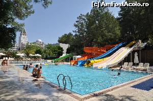 [P31] Aqua park-ul se inchidea intre 12 si 14:30 si functiona doar pana la ora 18.  » foto by Catzus
 - 
<span class="allrVoted glyphicon glyphicon-heart hidden" id="av527723"></span>
<a class="m-l-10 hidden" id="sv527723" onclick="voting_Foto_DelVot(,527723,184)" role="button">șterge vot <span class="glyphicon glyphicon-remove"></span></a>
<a id="v9527723" class=" c-red"  onclick="voting_Foto_SetVot(527723)" role="button"><span class="glyphicon glyphicon-heart-empty"></span> <b>LIKE</b> = Votează poza</a> <img class="hidden"  id="f527723W9" src="/imagini/loader.gif" border="0" /><span class="AjErrMes hidden" id="e527723ErM"></span>