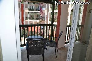 [P07] Balconul, cu vederea la piscina » foto by Catzus
 - 
<span class="allrVoted glyphicon glyphicon-heart hidden" id="av527699"></span>
<a class="m-l-10 hidden" id="sv527699" onclick="voting_Foto_DelVot(,527699,184)" role="button">șterge vot <span class="glyphicon glyphicon-remove"></span></a>
<a id="v9527699" class=" c-red"  onclick="voting_Foto_SetVot(527699)" role="button"><span class="glyphicon glyphicon-heart-empty"></span> <b>LIKE</b> = Votează poza</a> <img class="hidden"  id="f527699W9" src="/imagini/loader.gif" border="0" /><span class="AjErrMes hidden" id="e527699ErM"></span>