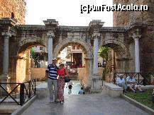 [P28] in fata portii lui HADRIAN » foto by elenaadina
 - 
<span class="allrVoted glyphicon glyphicon-heart hidden" id="av467244"></span>
<a class="m-l-10 hidden" id="sv467244" onclick="voting_Foto_DelVot(,467244,187)" role="button">șterge vot <span class="glyphicon glyphicon-remove"></span></a>
<a id="v9467244" class=" c-red"  onclick="voting_Foto_SetVot(467244)" role="button"><span class="glyphicon glyphicon-heart-empty"></span> <b>LIKE</b> = Votează poza</a> <img class="hidden"  id="f467244W9" src="/imagini/loader.gif" border="0" /><span class="AjErrMes hidden" id="e467244ErM"></span>