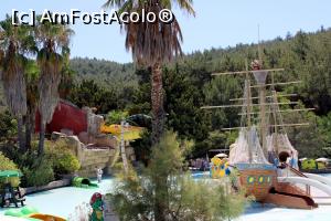 [P23] Corabia piratilor, tot in aquapark » foto by cristisch2003
 - 
<span class="allrVoted glyphicon glyphicon-heart hidden" id="av1334504"></span>
<a class="m-l-10 hidden" id="sv1334504" onclick="voting_Foto_DelVot(,1334504,19)" role="button">șterge vot <span class="glyphicon glyphicon-remove"></span></a>
<a id="v91334504" class=" c-red"  onclick="voting_Foto_SetVot(1334504)" role="button"><span class="glyphicon glyphicon-heart-empty"></span> <b>LIKE</b> = Votează poza</a> <img class="hidden"  id="f1334504W9" src="/imagini/loader.gif" border="0" /><span class="AjErrMes hidden" id="e1334504ErM"></span>