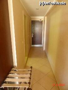 [P05] holul de la intrarea in apartament » foto by cosminp
 - 
<span class="allrVoted glyphicon glyphicon-heart hidden" id="av162164"></span>
<a class="m-l-10 hidden" id="sv162164" onclick="voting_Foto_DelVot(,162164,20)" role="button">șterge vot <span class="glyphicon glyphicon-remove"></span></a>
<a id="v9162164" class=" c-red"  onclick="voting_Foto_SetVot(162164)" role="button"><span class="glyphicon glyphicon-heart-empty"></span> <b>LIKE</b> = Votează poza</a> <img class="hidden"  id="f162164W9" src="/imagini/loader.gif" border="0" /><span class="AjErrMes hidden" id="e162164ErM"></span>