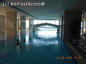 [P39] una dintre piscine, cea cu acoperişul rectractabil » foto by zlatna
 - 
<span class="allrVoted glyphicon glyphicon-heart hidden" id="av983165"></span>
<a class="m-l-10 hidden" id="sv983165" onclick="voting_Foto_DelVot(,983165,208)" role="button">șterge vot <span class="glyphicon glyphicon-remove"></span></a>
<a id="v9983165" class=" c-red"  onclick="voting_Foto_SetVot(983165)" role="button"><span class="glyphicon glyphicon-heart-empty"></span> <b>LIKE</b> = Votează poza</a> <img class="hidden"  id="f983165W9" src="/imagini/loader.gif" border="0" /><span class="AjErrMes hidden" id="e983165ErM"></span>
