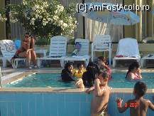 [P01] ”Fetele” fac o mica baie in piscina...putin imbracate :)) » foto by adina.blondutza
 - 
<span class="allrVoted glyphicon glyphicon-heart hidden" id="av82696"></span>
<a class="m-l-10 hidden" id="sv82696" onclick="voting_Foto_DelVot(,82696,211)" role="button">șterge vot <span class="glyphicon glyphicon-remove"></span></a>
<a id="v982696" class=" c-red"  onclick="voting_Foto_SetVot(82696)" role="button"><span class="glyphicon glyphicon-heart-empty"></span> <b>LIKE</b> = Votează poza</a> <img class="hidden"  id="f82696W9" src="/imagini/loader.gif" border="0" /><span class="AjErrMes hidden" id="e82696ErM"></span>