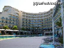 [P01] Hotelul privit de pe marginea piscinei » foto by catalitza72
 - 
<span class="allrVoted glyphicon glyphicon-heart hidden" id="av341960"></span>
<a class="m-l-10 hidden" id="sv341960" onclick="voting_Foto_DelVot(,341960,215)" role="button">șterge vot <span class="glyphicon glyphicon-remove"></span></a>
<a id="v9341960" class=" c-red"  onclick="voting_Foto_SetVot(341960)" role="button"><span class="glyphicon glyphicon-heart-empty"></span> <b>LIKE</b> = Votează poza</a> <img class="hidden"  id="f341960W9" src="/imagini/loader.gif" border="0" /><span class="AjErrMes hidden" id="e341960ErM"></span>
